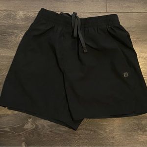 Mens 5” Black Jogger Shorts. M